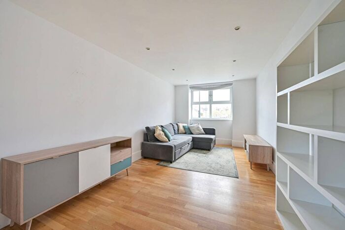 1 Bedroom Flat To Rent In Hartfield Road, Wimbledon, London, SW19