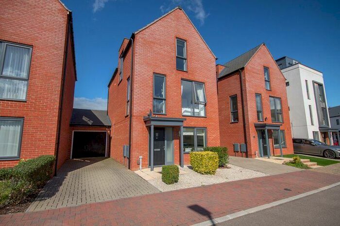 4 Bedroom House To Rent In Prince George Drive, Derby, DE22