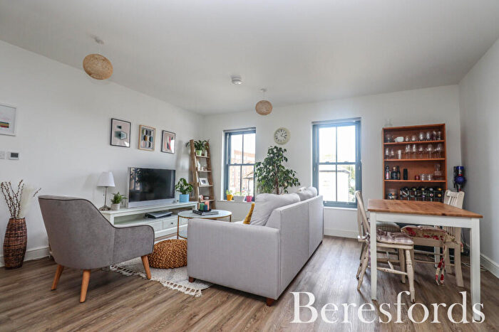 2 Bedroom Apartment For Sale In Railway Street, Chelmsford, CM1