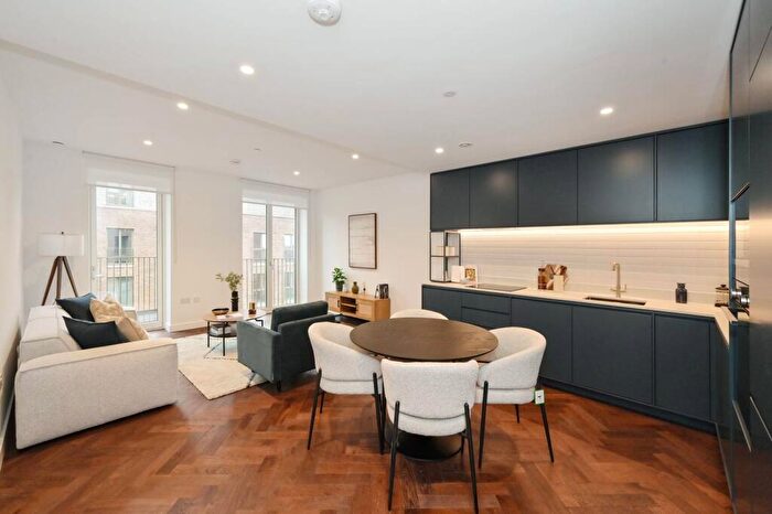 2 Bedroom Flat For Sale In Brent Cross Town, Brent Cross, NW2