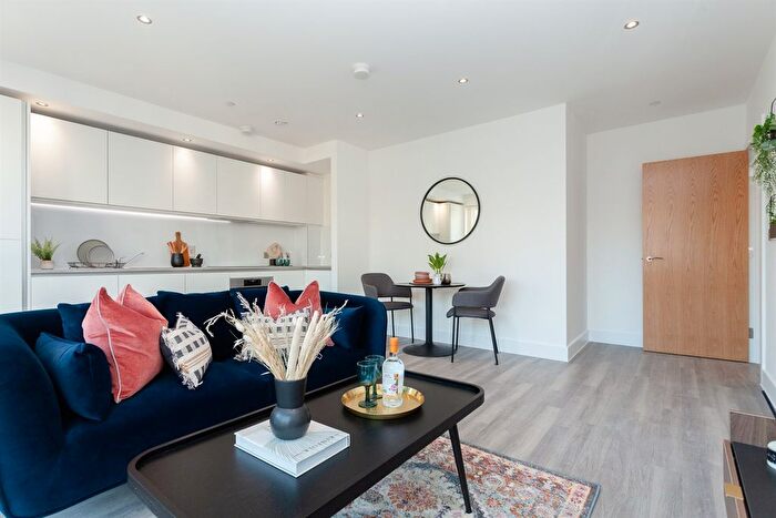 1 Bedroom Flat To Rent In Thames Road, London, E16