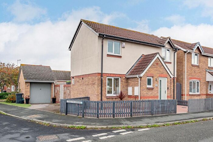 3 Bedroom Detached House For Sale In Bodelwyddan Avenue, Kinmel Bay, LL18