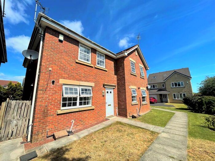3 Bedroom Semi-Detached House To Rent In Chase Meadows, Blyth, NE24
