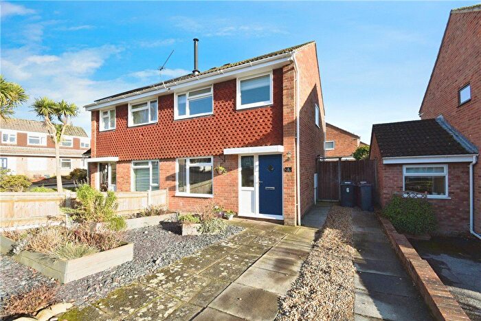 2 Bedroom Semi Detached House For Sale In Mortimer Way, North Baddesley, Southampton, Hampshire, SO52
