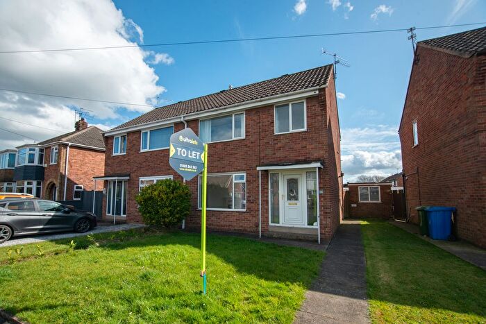 3 Bedroom Semi-Detached House To Rent In Coltman Avenue, Beverley, HU17