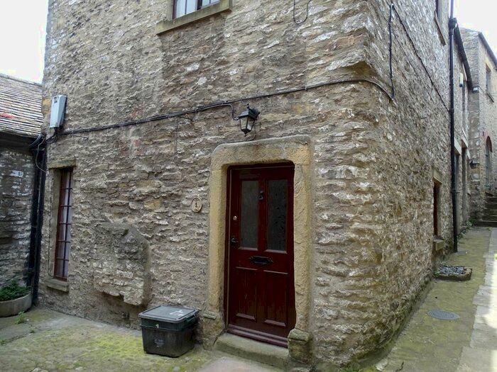 2 Bedroom Mews To Rent In Middleham, Leyburn, DL8