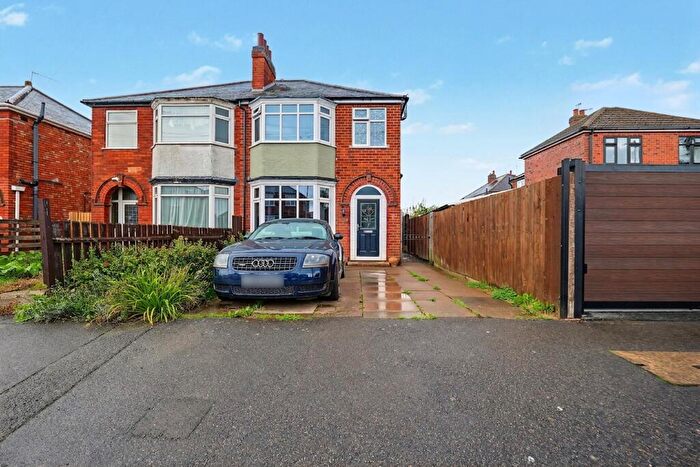 3 Bedroom Semi-Detached House For Sale In Woodlands Drive, Loughborough, LE11