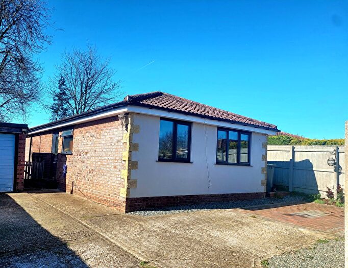 2 Bedroom Detached Bungalow For Sale In Villa Close, Branston, Lincoln, LN4