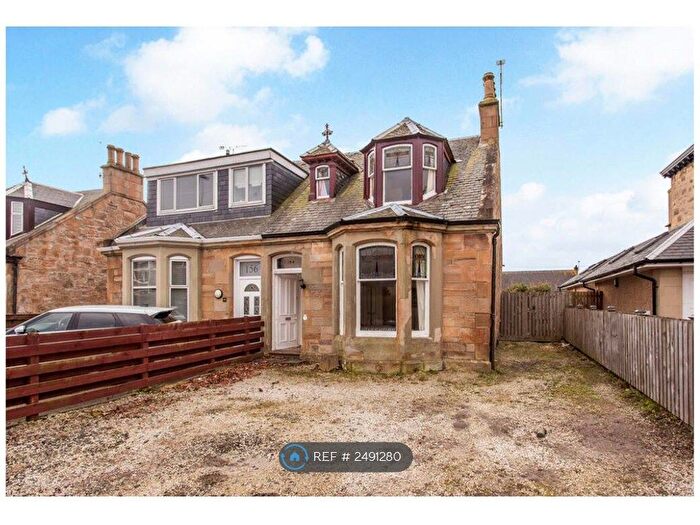 4 Bedroom Semi-Detached House To Rent In Bo'ness Road, Grangemouth, FK3