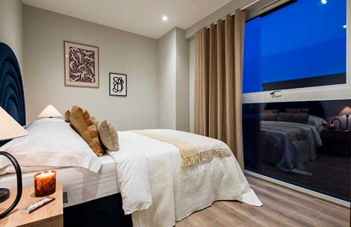 2 Bedroom Apartment To Rent In Neptune Wharf, London, SE8