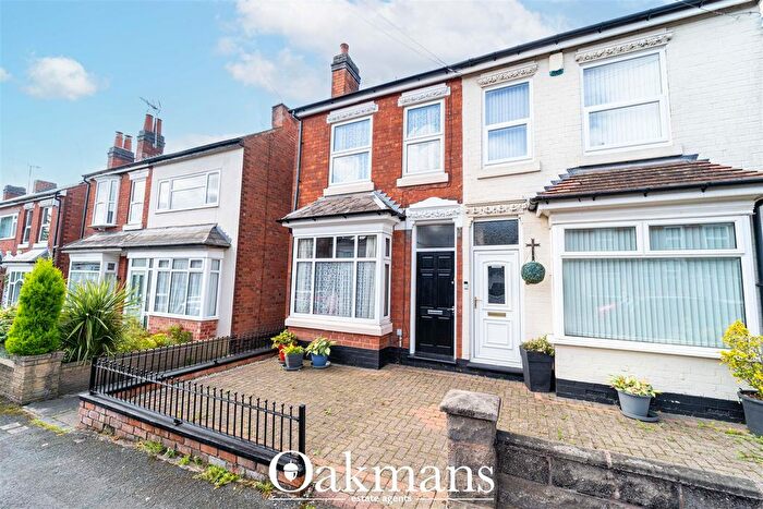 3 Bedroom Semi-Detached House To Rent In Gristhorpe Road, Birmingham, B29