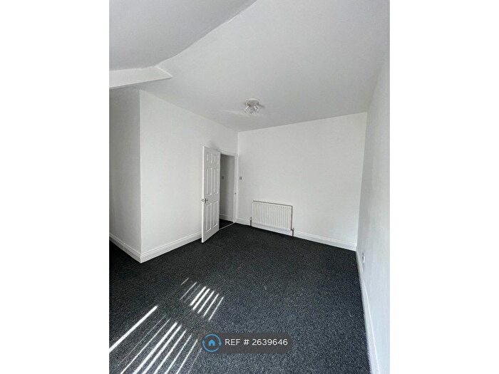 2 Bedroom End Of Terrace House To Rent In Southwick Road, Sunderland, SR5