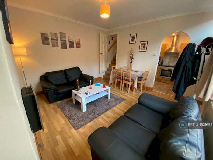 1 Bedroom End Of Terrace House To Rent In Woodville Street, Horsforth, Leeds, LS18