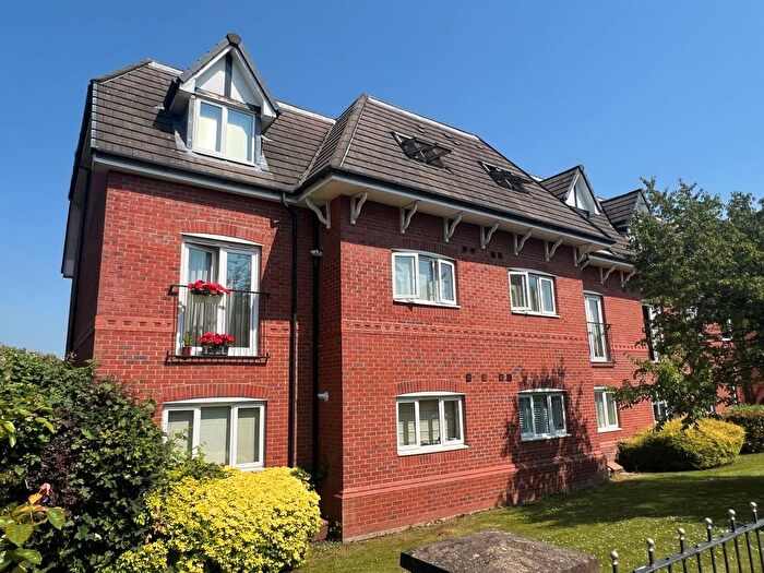 2 Bedroom Flat For Sale In Wellfield Lane, Hale, WA15