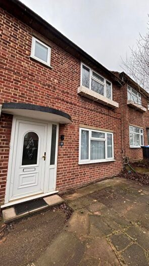 2 Bedroom Flat To Rent In Prince George Avenue, Oakwood, N14