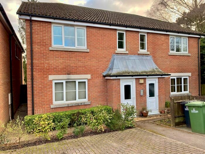 2 Bedroom Flat To Rent In Lower Northam Road, Hedge End, Southampton SO30