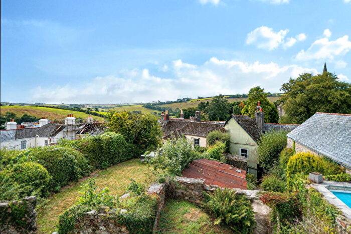 4 Bedroom End Of Terrace House For Sale In Church Street, Modbury, PL21