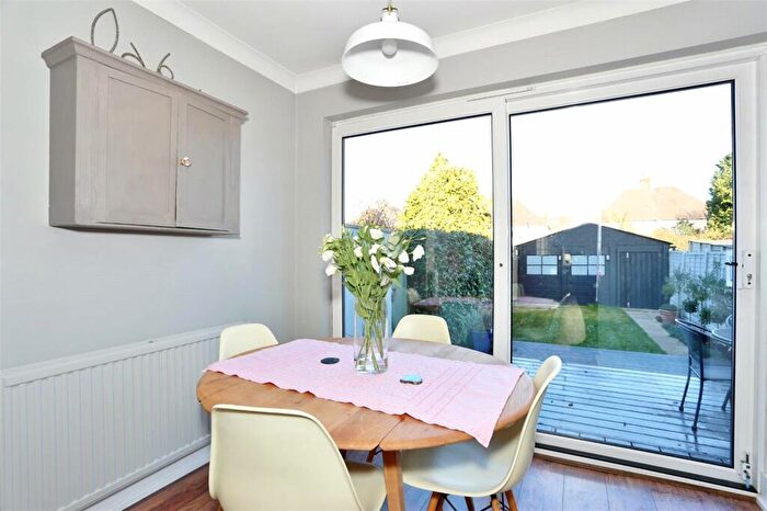 2 Bedroom End Of Terrace House To Rent In Palmeira Road, Bexleyheath, Kent, DA7