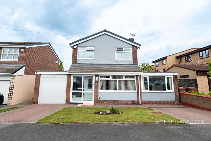 3 Bedroom Detached House For Sale In Oakfield Close, East Herrington, Sunderland, SR3