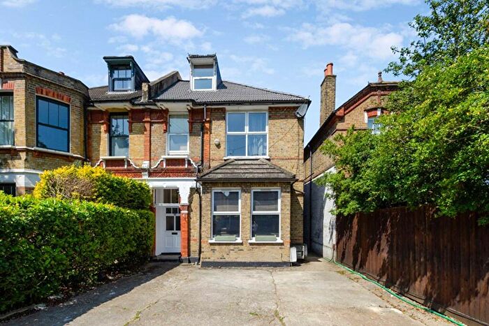 1 Bedroom Flat To Rent In Underhill Road, East Dulwich, SE22