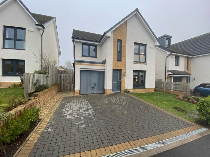 4 Bedroom Detached House To Rent In Oak Drive, Auchterarder, PH3