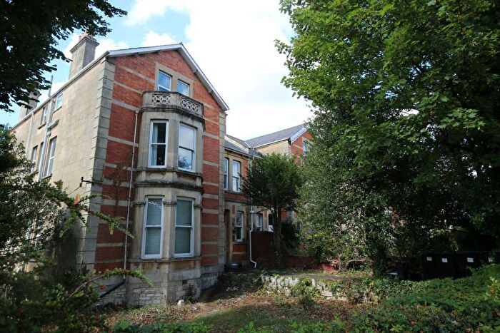 3 Bedroom Flat To Rent In Newbridge Hill, Bath, BA1
