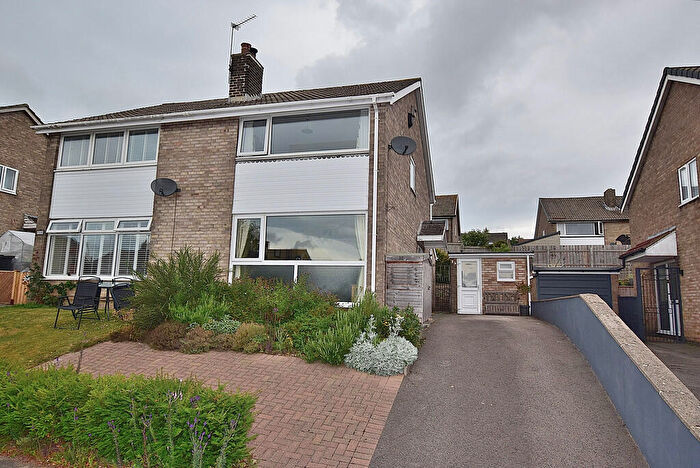 3 Bedroom Semi-Detached House For Sale In Ronaldshay Drive, Richmond, DL10