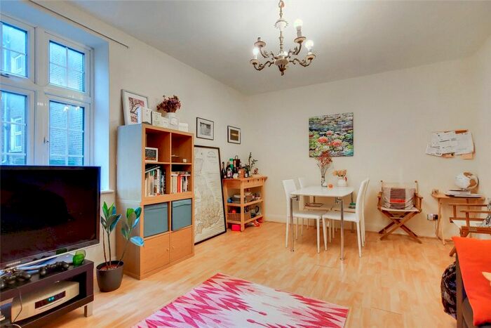 1 Bedroom Flat To Rent In Charleville Court, Charleville Road, London, W14