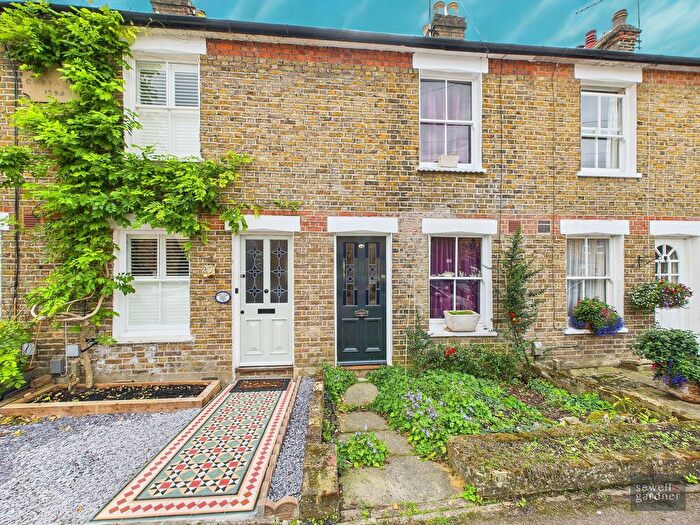 2 Bedroom Terraced House For Sale In Norfolk Road, Rickmansworth, WD3