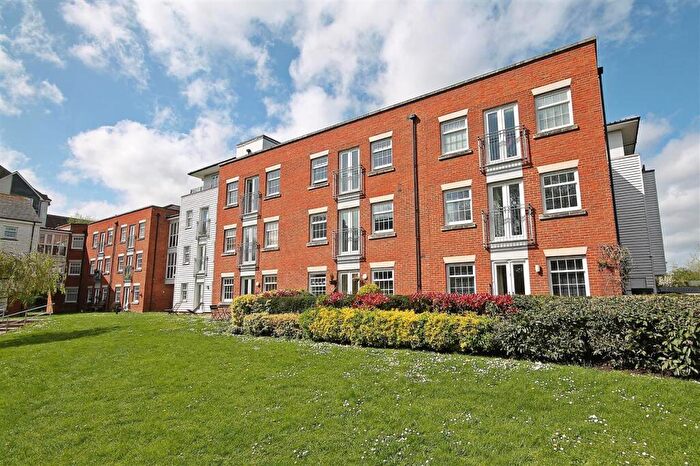 2 Bedroom Apartment For Sale In Waters Edge, Canterbury, CT1