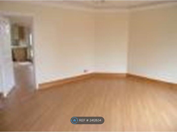 4 Bedroom Semi-Detached House To Rent In Crown Lane, Bromley, BR2