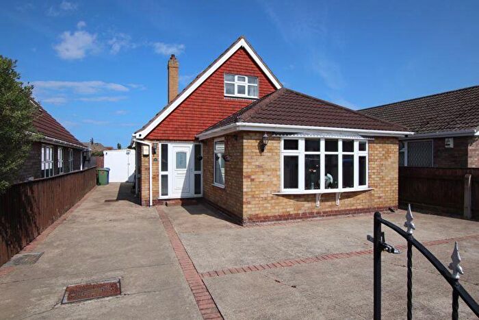 4 Bedroom Detached House For Sale In Berkeley Road, Cleethorpes, DN35
