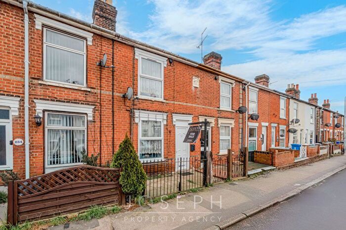 2 Bedroom Terraced House For Sale In Bramford Lane, Ipswich, IP1