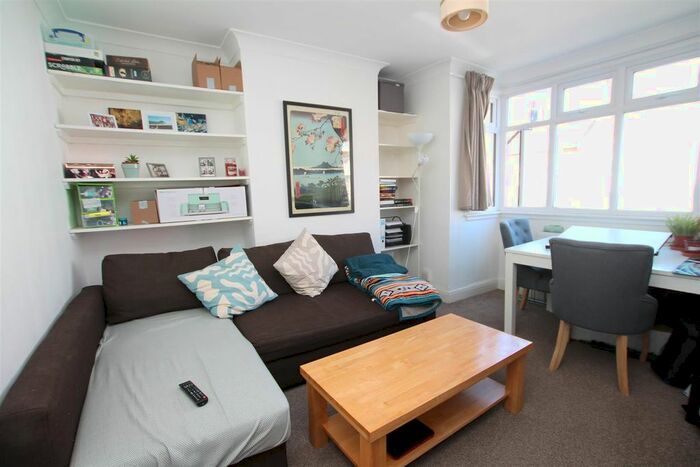 1 Bedroom Flat To Rent In Milner Road, Brighton, BN2