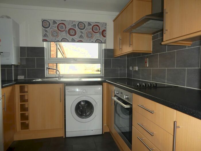 1 Bedroom Flat To Rent In Minehead Way, Stevenage SG1