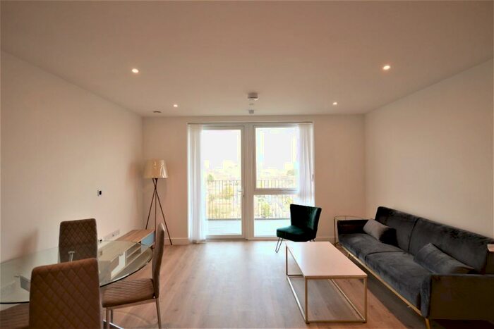 2 Bedroom Flat To Rent In Newcombe Park, Wembley, Middlesex, HA0