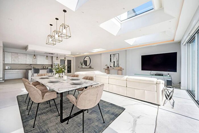 5 Bedroom Detached House For Sale In Rowdon Avenue, Willesden, London, NW10