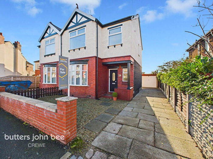 3 Bedroom Semi Detached House For Sale In Gainsborough Road, Crewe, CW2