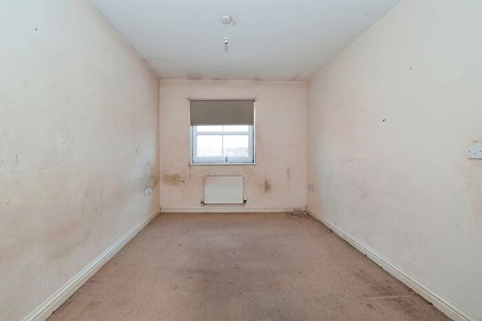 3 Bedroom End Of Terrace House For Sale In Finkle Court, Whittlesey, Peterborough, PE7