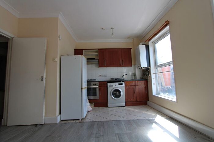 1 Bedroom Flat To Rent In Tulse Hill, SW2