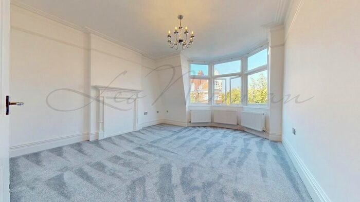 3 Bedroom Flat To Rent In Lauderdale Road, Maida Vale, W9