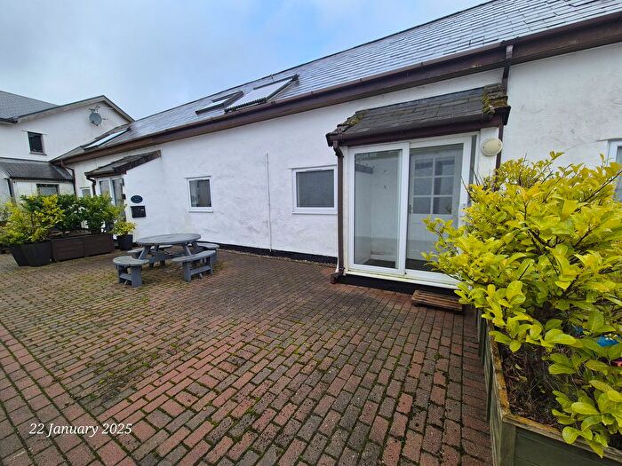 3 Bedroom Cottage To Rent In Carmel, Llanrwst, LL26