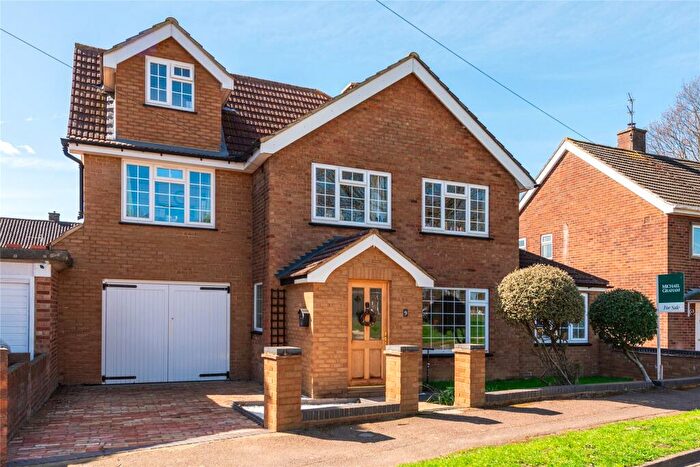 6 Bedroom Detached House For Sale In Woodcote, Bedford, Bedfordshire, MK41