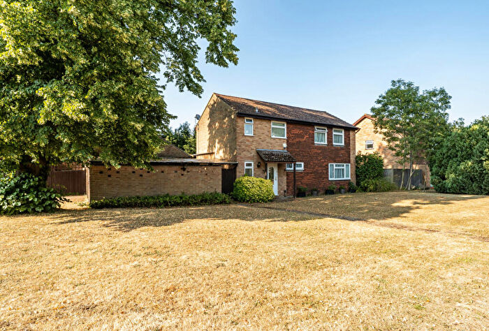 4 Bedroom Detached House For Sale In Horley Row, Horley, Surrey, RH6