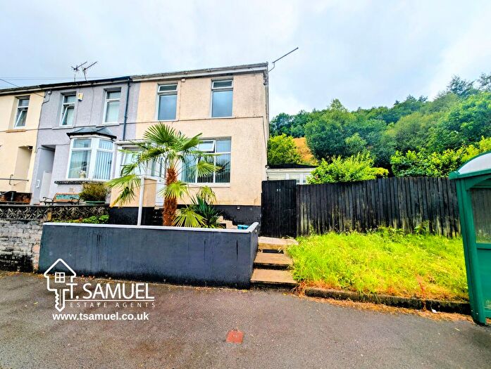 2 Bedroom End Of Terrace House For Sale In Pentwyn Avenue, Mountain Ash, CF45
