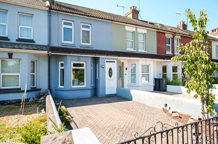 3 Bedroom Terraced House For Sale In Tarring Road, Worthing, West Sussex, BN11