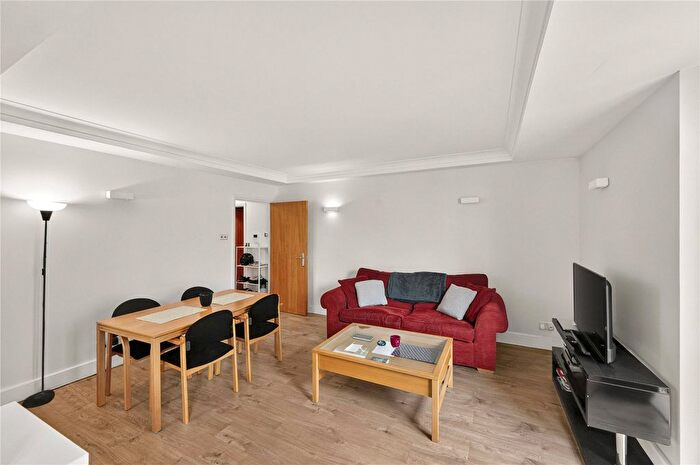 1 Bedroom Flat To Rent In The Phoenix, Barrett Street, London, W1U