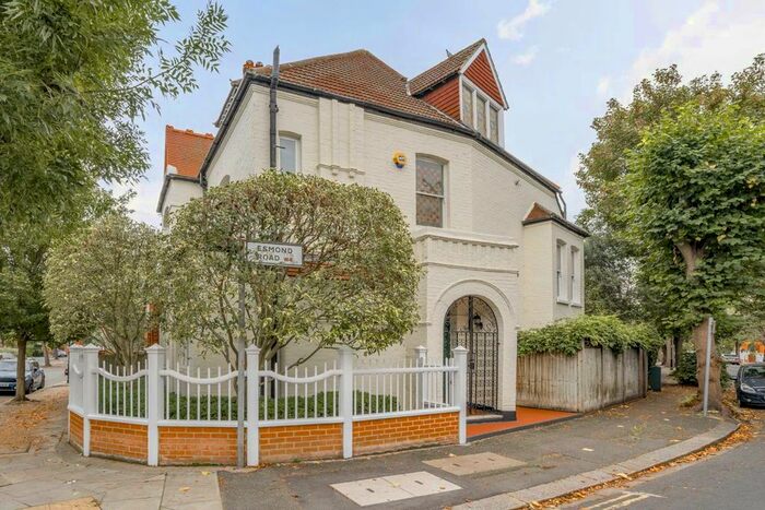 5 Bedroom Semi-Detached House To Rent In Esmond Road, London, W4