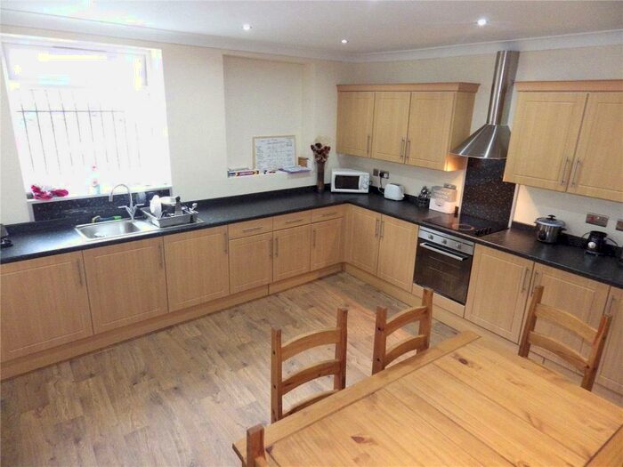 4 Bedroom Terraced House To Rent In High Street ( Bed), Bangor, Gwynedd, LL57