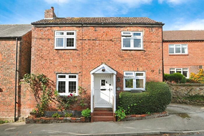 2 Bedroom Cottage For Sale In Moor Lane, Arkendale, Knaresborough, North Yorkshire, HG5